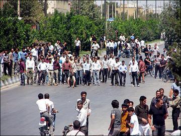 شهریور ماه سال ۱۳۹۰ بود که به دروایش کوار حمله شد.
