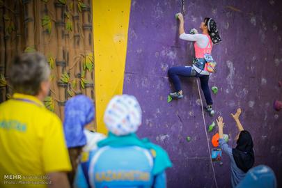 Tehran Hosts Asian Rock Climbing Competition