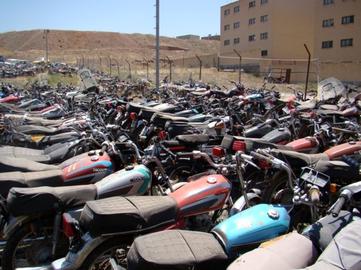 رسوب ۲۰ هزار موتورسیکلت در پارکینگ‌های بوشهر
