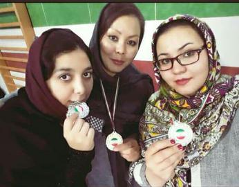 روز برنده شدن عالیه در مسابقه جام ولایت که مدال طلا گرفت.