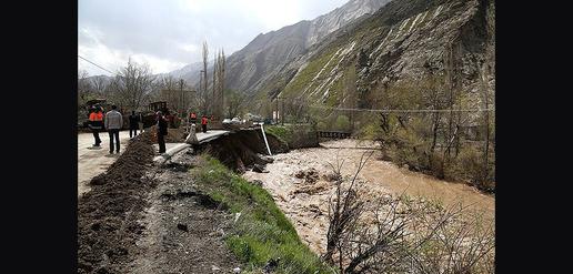 Flooding Blocks Chaloos road
