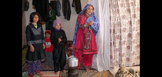 Police Raid Homes of Migrants in Isfahan