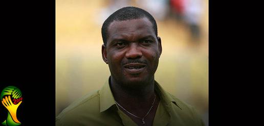 آگوستین اگواووئن، مربی تیم ملی نیجریه در جام ملت‌های ۲۰۰۶