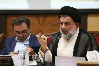 امام‌جمعه خرم‌آباد جلسه ستاد تنظیم بازار را ترک کرد