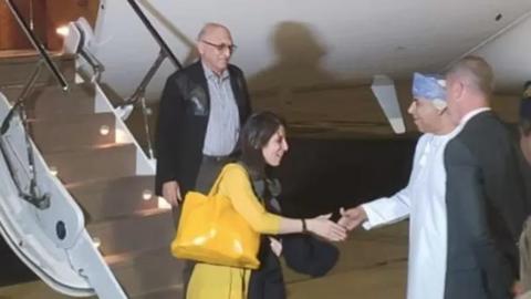 زاغری و آشوری وارد عمان شدند؛ بدهی دوران پهلوی «تسویه» شد