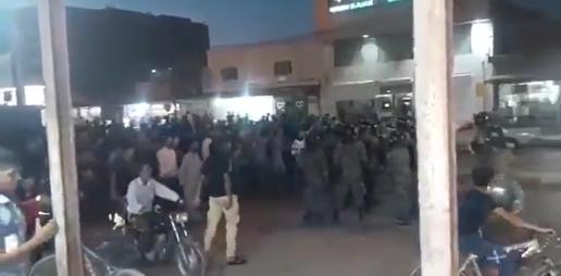 تظاهرات و درگیری با نیروهای امنیتی در چندین شهر خوزستان