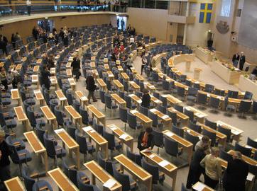 Eleven Swedish parliamentarians have put their names to an urgent petition for the release of imprisoned protesters in Iran