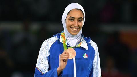 Kimia Alizadeh, the only female athlete to have won an Olympic medal, has been granted asylum in Germany