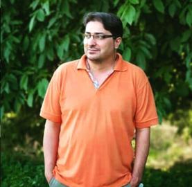 علیرضا آقایی‌راد، روزنامه‌نگار، پس از هشت سال تبرئه شد