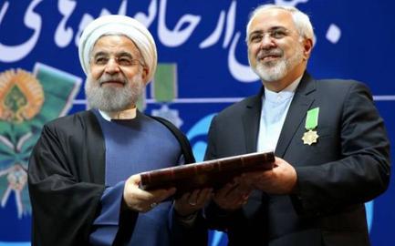 منابع مطلع در وزارت خارجه به ایران وایر گفته اند روحانی و ظریف و عراقچی در همان ساعات اولیه از علت سقوط هواپیما آگاه شده بودند.