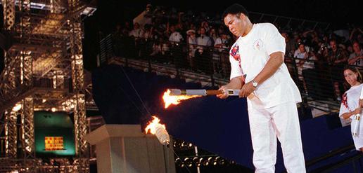 او در سال 1996 در برابر چشم میلیارد‌ها نفر، مشعل المپیک آتلانتا را روشن کرد.