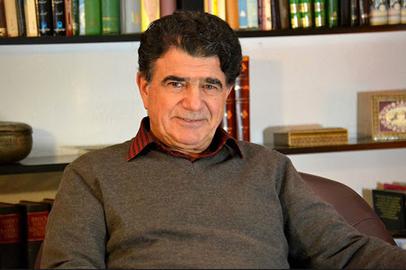 علت محبوبیت محمدرضا شجریان فقط خاطره جمعی ایرانیان از او، صدای روحانی و تبحر او در موسیقی سنتی و آوازخوانی نیست.