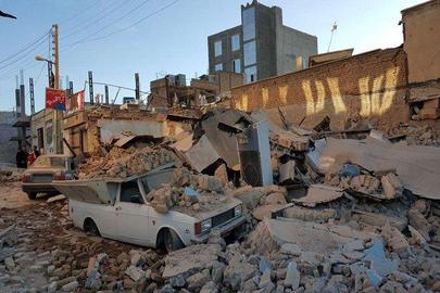 براساس آمار رسمی، براثر زلزله سال ۱۳۹۶، ۱۰۴ هزار و ۳۵۶ واحد مسکونی در کل استان تخریب و یا دچار خسارت شدند.