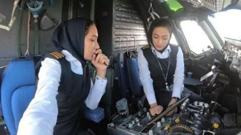 Neshat Jahandari and Forouz Firouzi were the first all-women team to pilot a passenger plane over Iranian airspace