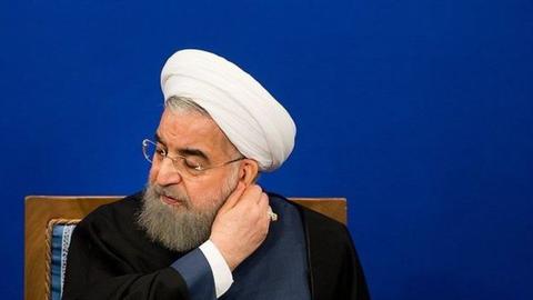 حسن روحانی که صلاحیتش توسط همین شورای برای انتخابات ریاست جمهوری تایید شده است این مجموعه را به دخالت و قضاوت در امور مردم متهم می‌کند.