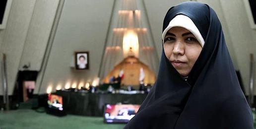 یک نماینده مجلس: بیل گیتس می‌خواهد با واکسن کرونا ۱۵ درصد جمعیت جهان را کم کند!