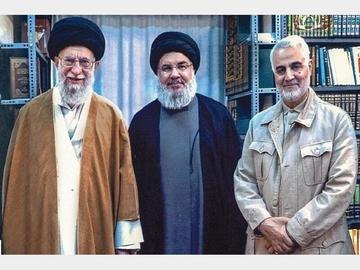 آیت‌الله «علی خامنه‌ای»، رهبر جمهوری اسلامی در این سال‌های اخیر بارها به این که ایران از گروه‌های مسلح اسلامی در کشور‌های مختلف حمایت می‌کند، افتخار و بر تداوم این سیاست پافشاری کرده است.