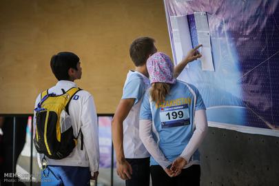 Tehran Hosts Asian Rock Climbing Competition