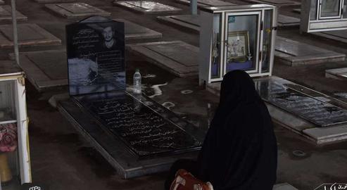 The main war martyrs's section at Ahvaz cemetery, by contrast, is covered from the elements and decorated with mosaics