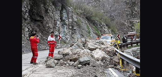 Flooding Blocks Chaloos road