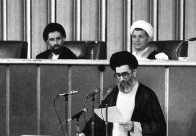علی خامنه‌ای در آن زمان نه مرجع تقلید بود و نه به گفته خودش دارای صلاحیت علمی صدور فتوا. انتخاب فردی به رهبری جمهوری اسلامی ایران که این دو شرط را نداشت، خلاف قانون اساسی است