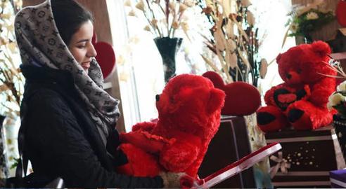 Droves of male and female shoppers in Kabul expressed their love through the traditional Valentine's Day gifts, such as teddy bears, chocolates and gift packages