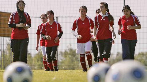بازگشت طالبان، رویای زنان فوتبالیست افغان به پایان رسید