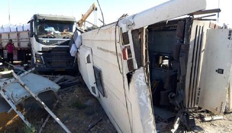 Five Soldiers Die in the Second Deadly Bus Accident in Two Days