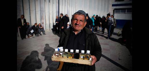 Nowruz Shopping on the Streets of Iran