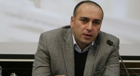 The president of the Iranian Swimming Federation said the video was "unconventional" and claimed that there were only two or three prominent Iranian swimmers in the clip.