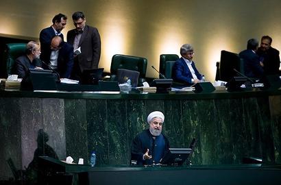 دومین نیروی فشار موثر بر ترکیب کابینه، طیف علی لاریجانی در مجلس است