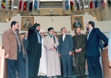 خامنه‌ای در روز جمعه، پیش از اجلاس تهران و پس از کوه‌نوردی هفتگی، از ساختمان و محل برگزاری نشست رهبران کشورهای اسلامی بازدید کرده بود.
