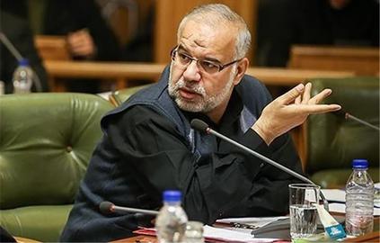 «حبیب کاشانی»، عضو سابق شورای شهر تهران و مدیرعامل پیشین باشگاه «پرسپولیس»، از مدیران نزدیک به «محمود احمدی‌نژاد» است.