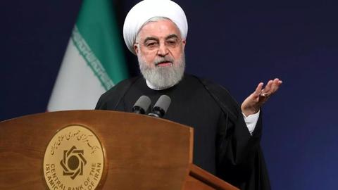 اما از آن‌سو دولت کلیددار این گاوداری است. هنوز حساب‌وکتاب صندوق در دست دولت است.