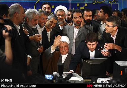 مطهری: رد صلاحیت هاشمی به معنای زیر سئوال بردن اصل انقلاب و نظام است