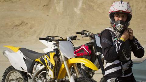 Noora Naraghi, Iranian women's motocross champion