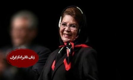ارفع اطرایی اولین زن ایرانی است که سنتور را به صورت حرفه‌ای نواخته است.
