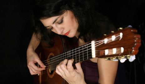 Lily Afshar