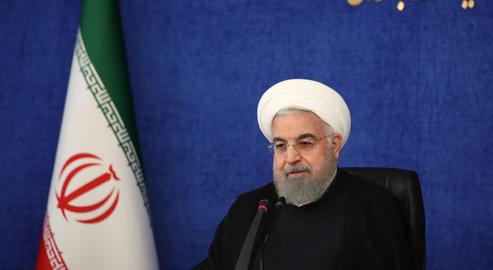 İran Prezidenti Həsən Ruhani, Koronaya Qarşı Milli Qərargahının verdiyi statistikaya toxunaraq iddia etdi: "Orta hesabla insanların 90 faizi təlimatları izləyir."
