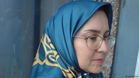 واکنش صدیقه وسمقی، شاعر و نویسنده به ممنوع‌الخروجی مجدد خود: رفتار دستگاه قضایی غیرقانونی است