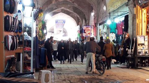 عطاری‌ها و بازار پر رونق روغن حیوانات در ایران