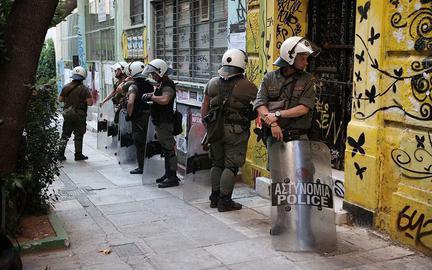 سیاست تازه یونان؛ درگیری با آنارشیست‌ها، بازداشت‌ پناه‌جویان