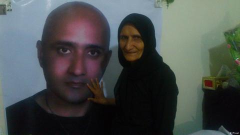 On October 30, 2012, blogger and activist Sattar Beheshti was arrested. He died four days later after being tortured