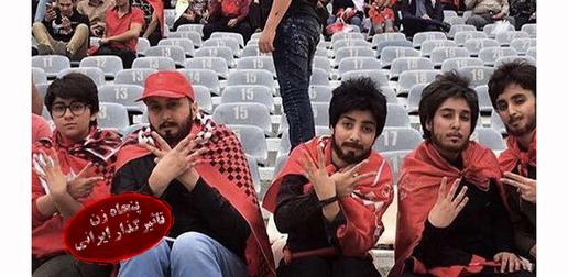 دختران آزادی در بازی‌های پرسپولیس گریم می‌کردند و در هیات مردان جوان با ریش و سبیل راه می‌افتادند سمت ورزشگاه.