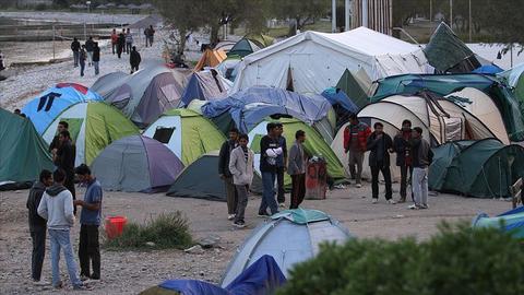 گروهی از پناه‌جویان ایرانی ساکن کمپ در پی شدت یافتن این درگیری‌ها، کمپ را رها کرده‌اند و به سطح شهر پناه برده‌اند.