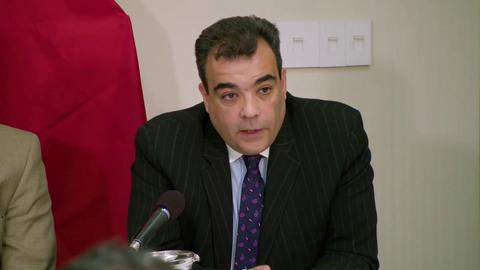 «بسام برابندی»، دیپلمات سابق سوریه به ایران‌وایر می‌گوید: «اختلاف واقعی در مورد پول و مبالغی است که رامی مخلوف در خارج از سوریه تصاحب کرده است، زیرا که همه‌چیز در داخل سوریه عملا در دست رژیم است».