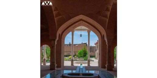 «خانه دایی‌جان ناپلئون»
