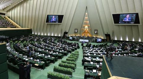 Leader Warns Iranian MPs to Stay Quiet and Toe the Line