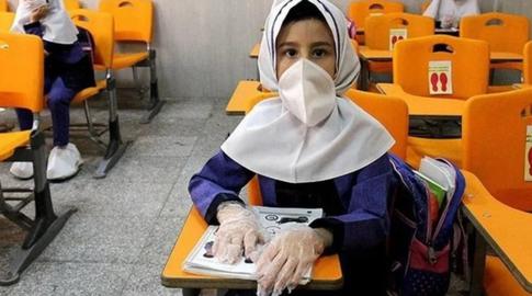 Los hospitales luchan por hacer frente a la escasez de enfermeras mientras una nueva variante amenaza a Irán