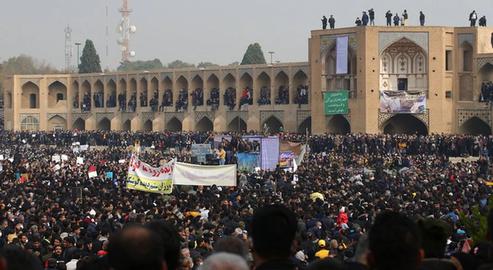 Mass Protests in Isfahan